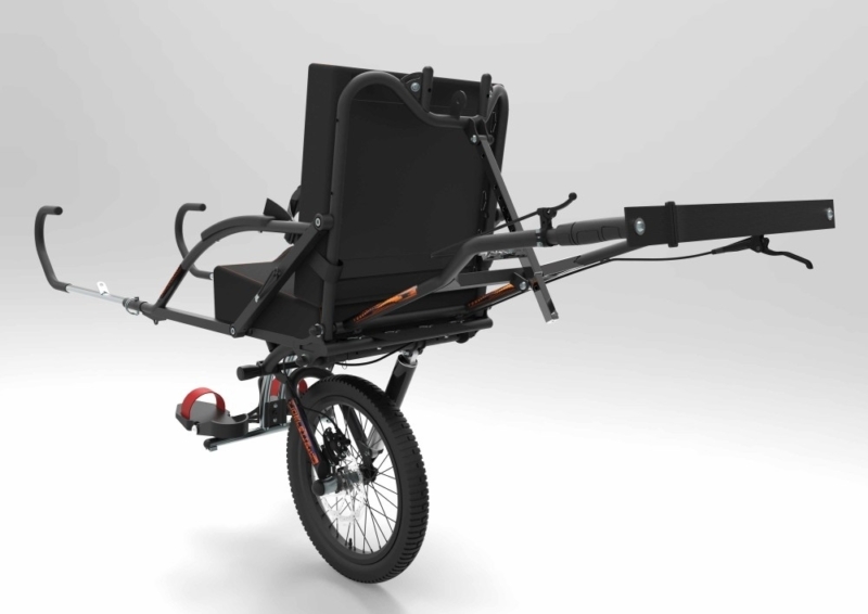 Remorque de vélo noire à une roue, avec siège rembourré et plateforme allongée, présentée sur fond blanc.